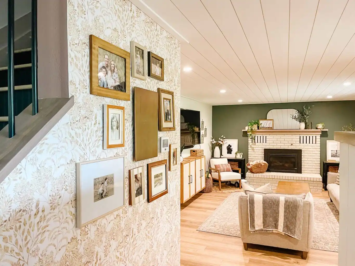 Commercial wallpaper for Atlanta offices and businesses